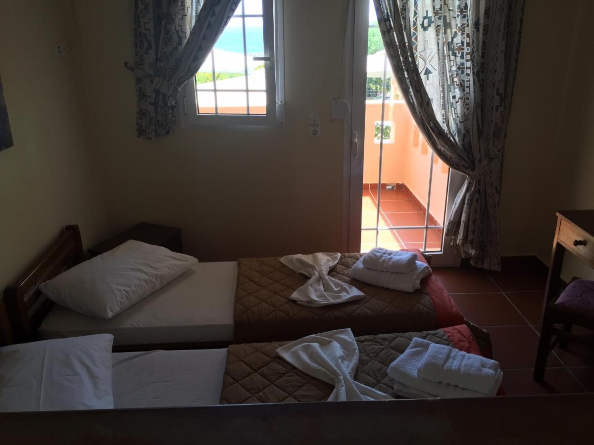 Toulipa Rooms Agia Ermioni Exteriör bild