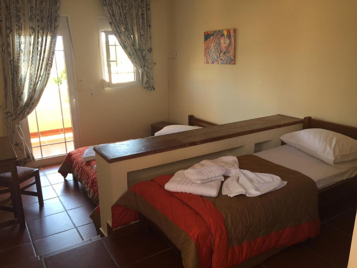 Toulipa Rooms Agia Ermioni Exteriör bild