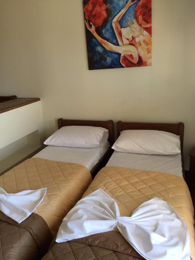 Toulipa Rooms Agia Ermioni Exteriör bild