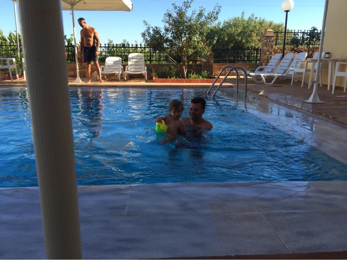 Toulipa Rooms Agia Ermioni Exteriör bild